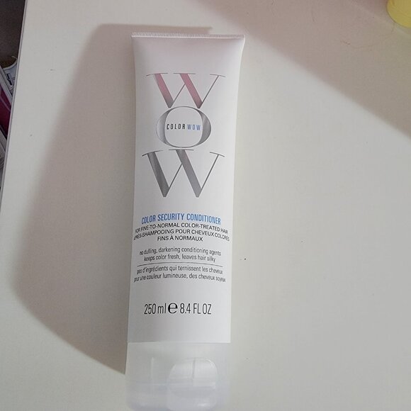 Color Wow Security Conditioner for Fine to Normal Color Treated Hair - Picture 6 of 9
